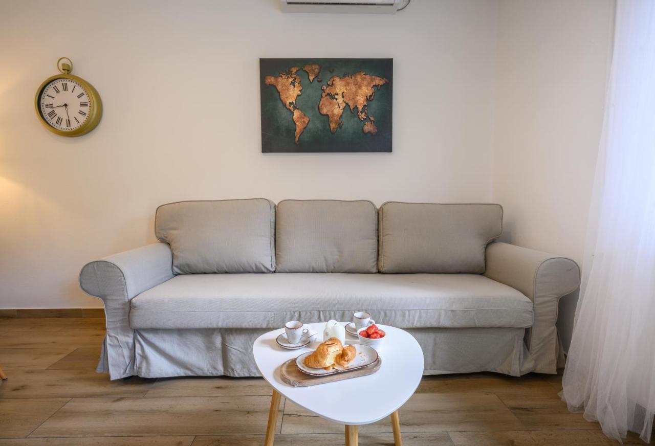 Mila And Jurija Formenti 2 Apartments In Heart Of Nautic Marina, With Heated Swimming Pool, Bikes, Sup, Kajak スクラーディン エクステリア 写真